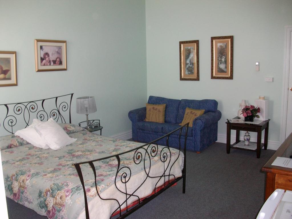 Stella's Dromana Hotel Rum bild